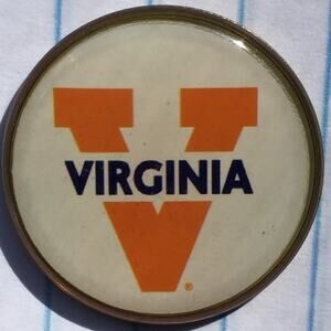 Vintage Virginia Cavaliers golf ball marker‎